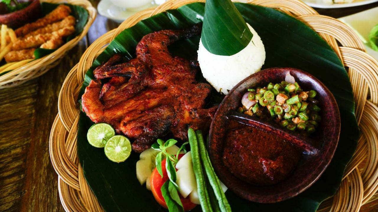 The Inn Sunsethouse 圣吉吉 外观 照片
